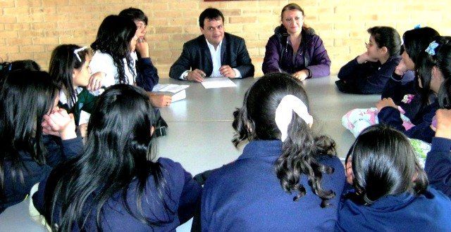 Mediación escolar facilitada por los comediadores John Fernando Forero Alarcón y Gloria Stella Velandia Botello